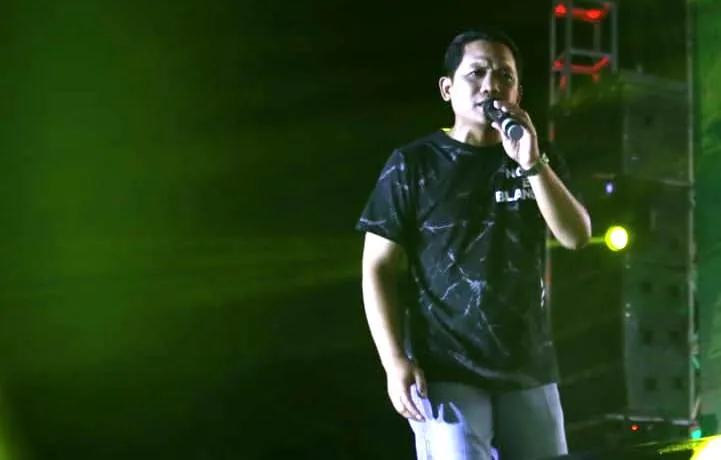 Video : Cak Thoriq Lantunkan Lagu "Laksmana Raja di Laut"