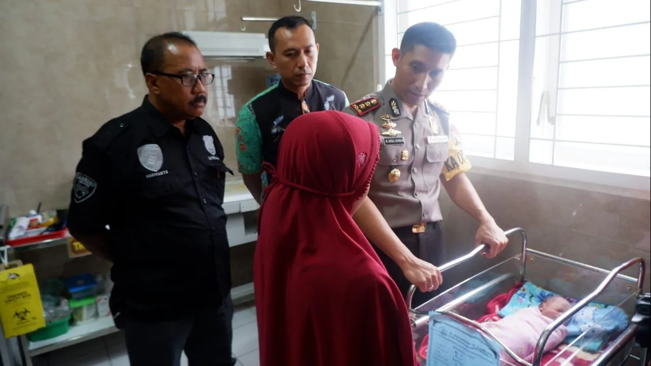 Ibu Kandung Bayi Pasirian Ingin Merawatnya Usai Ketemu Kapolres Lumajang