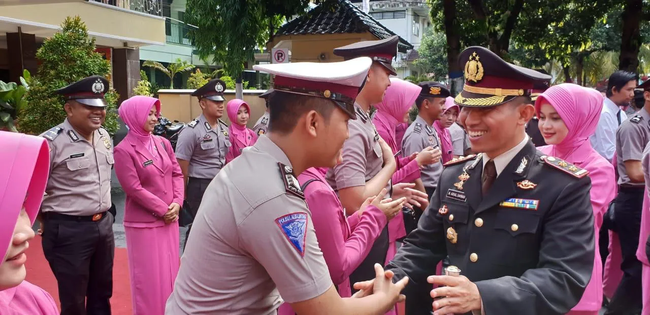 Kapolres : Kenaikan Pangkat 44 Anggotanya Harus Dibarengi Semangat Kerja