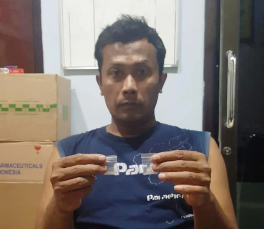 Kuli Bangunan di Lumajang Nyambi Jualan Sabu-sabu