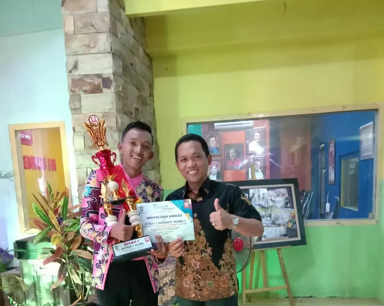 Mas Hol Sepi Tawaran Menyanyi Dangdut Lebih Sering Dapat Job Albanjari