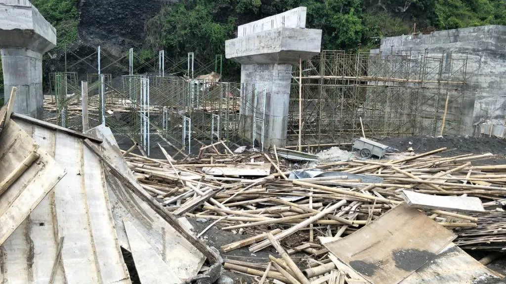 Kontrak Pembangunan Jembatan Rowo Pandan Tempursari Diperpanjang