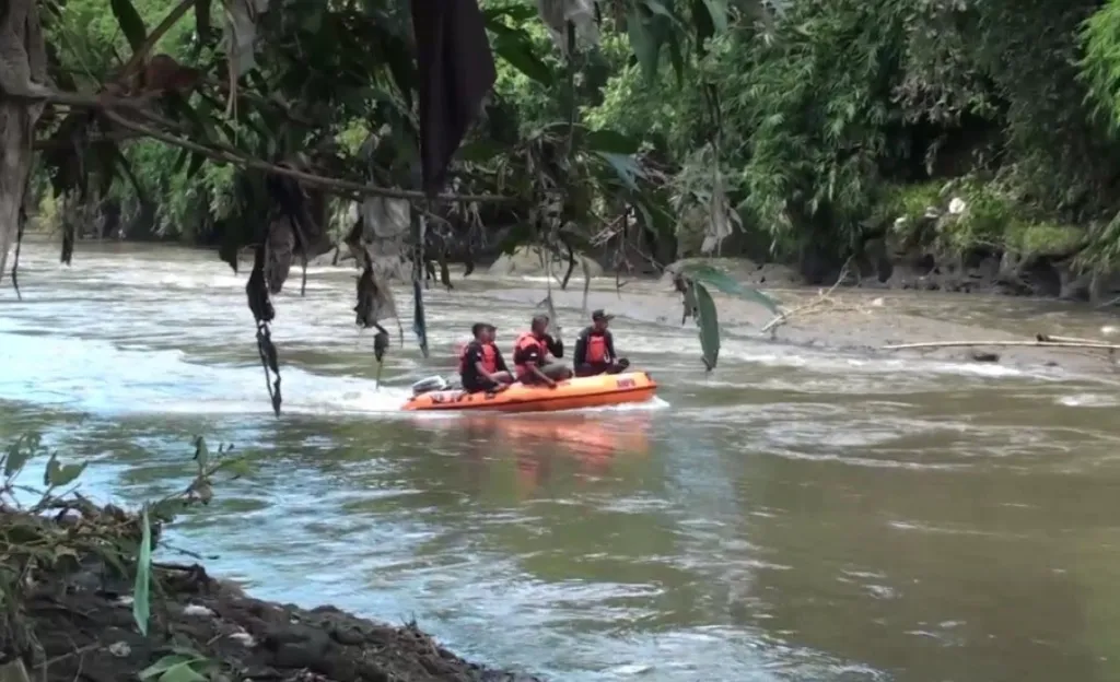 BPBD Cari Mayat Perempuan Yang Sempat Terlihat Mengapung di Sungai Bondoyudo