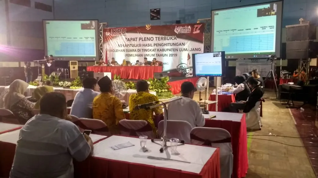 KPU Lumajang Sempat Dituding Curang Saat Rekapitulasi Suara