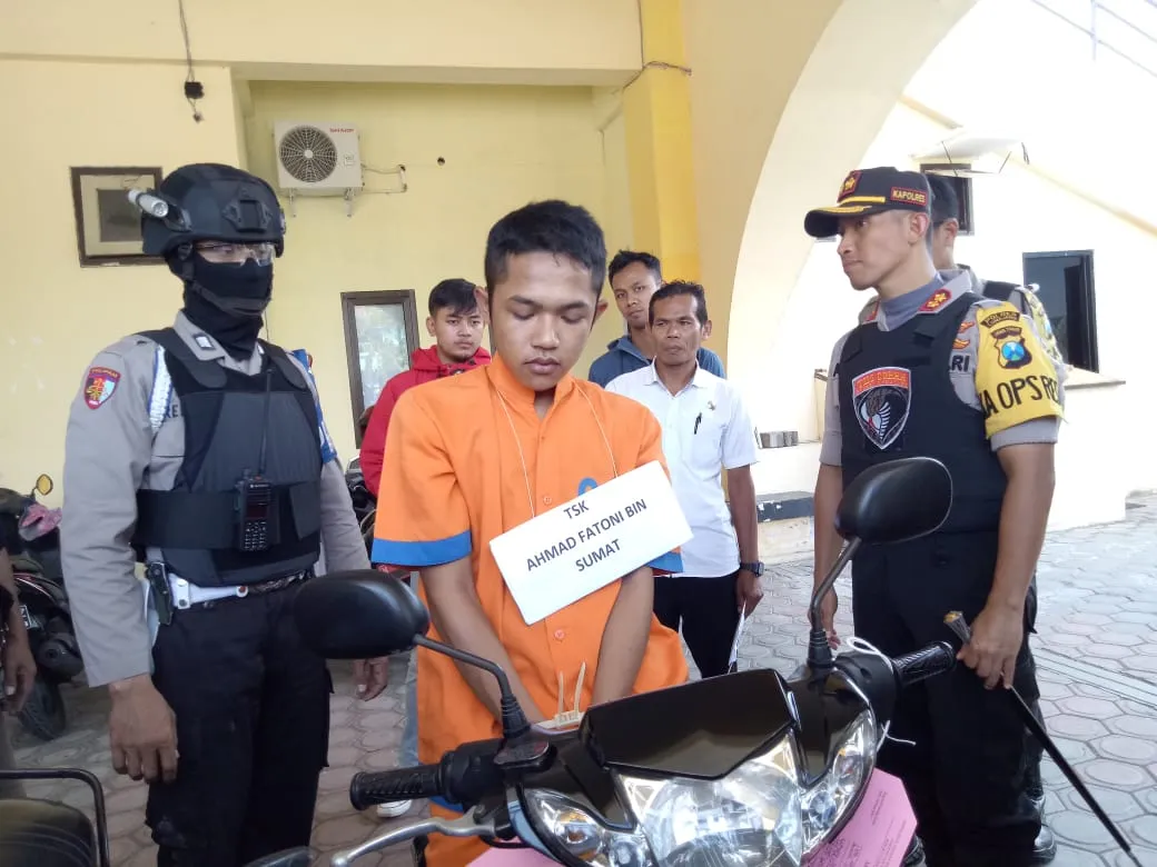 Fatoni Membobol Motor Pakai Kunci T di Stadion Semeru