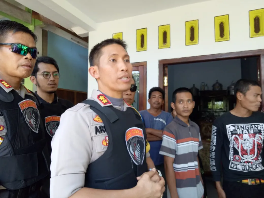 Diisukan Terima Uang dari 2 Pembuat Mercon, Kapolres Lumajang Cek ke Curahpetung