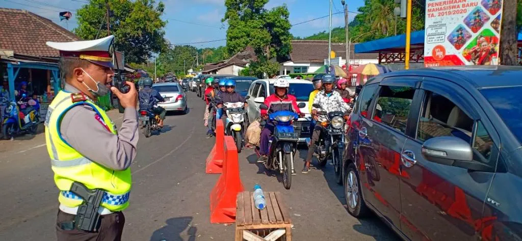 H + 4 Arus Balik, Jalur Lumajang-Probolinggo Lancar