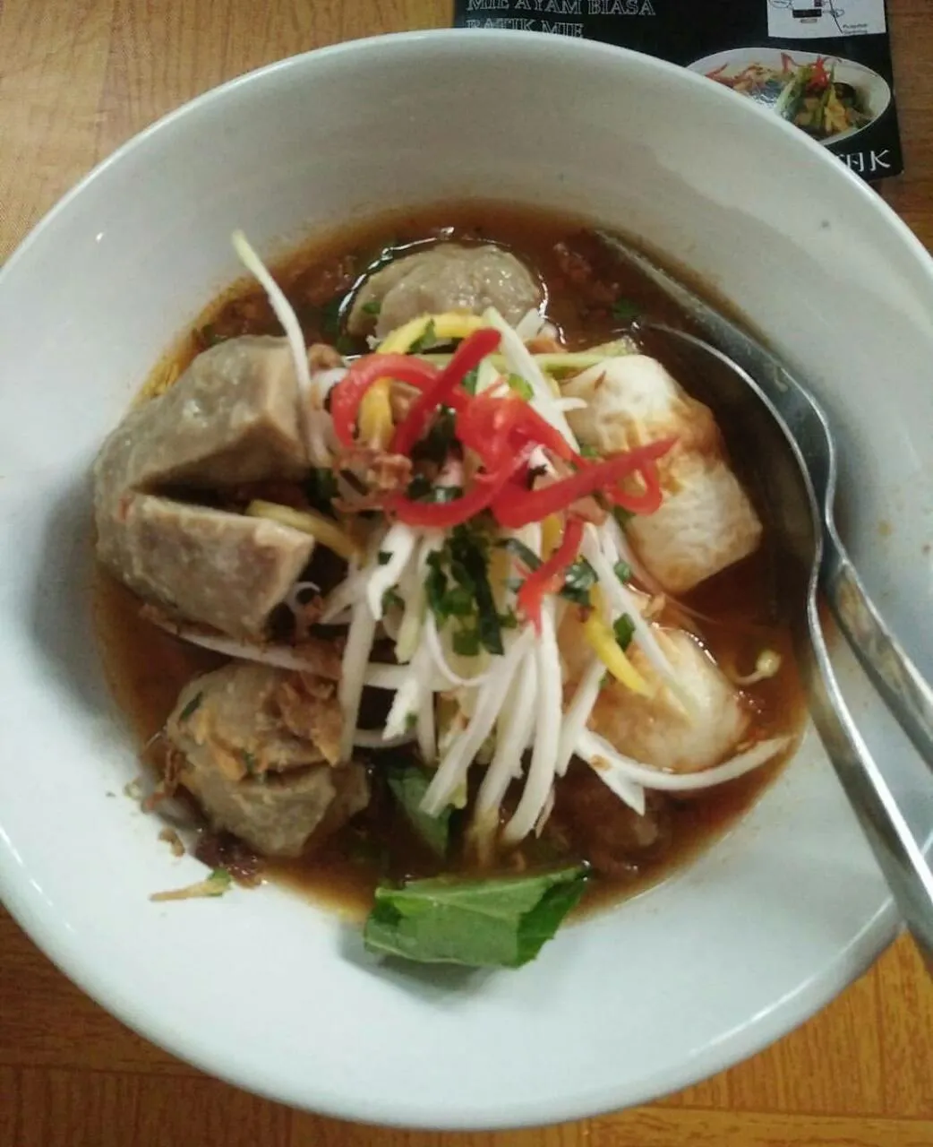 Bakso Bumbu Rujak Kuliner Unik di Lumajang, Rasanya Menggoda