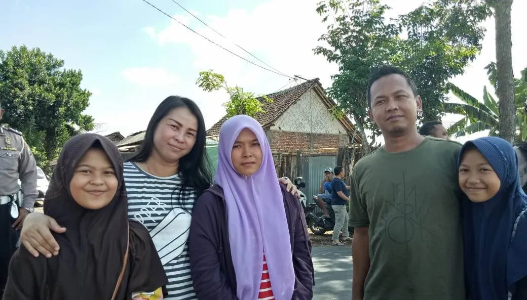 Viral Masuk Berita dan TV, Lasmini Jadi Buruan Foto Warga