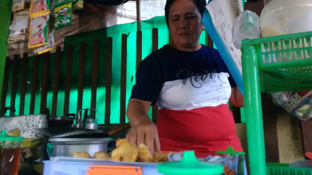 Gorengan 'Mbak Ro' Jogoyudan jadi Teman Bekerja Pegawai Kantoran