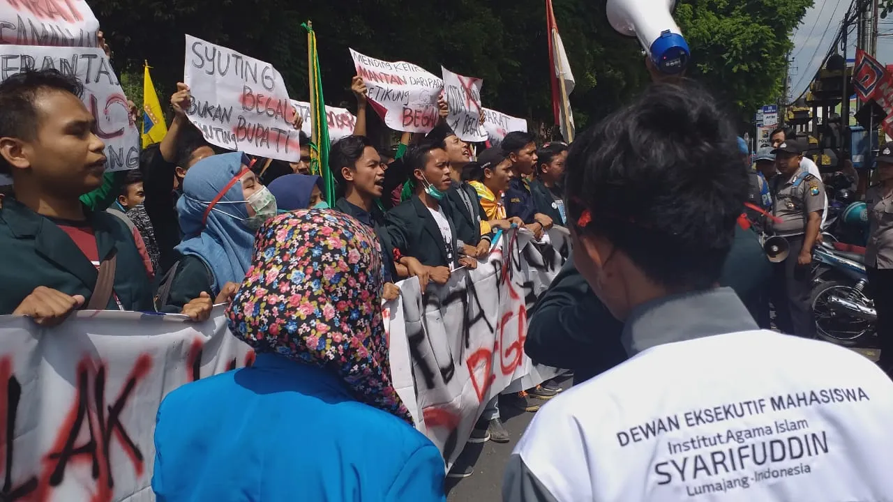 DEM IAI Syarifuddin : Bupati Jangan sering Konser, Jika Darah masih tercecer di Lumajang