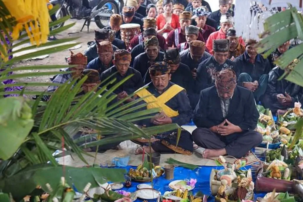 Suku Tengger Argosari Rayakan Hari Raya Karo 7 Hari