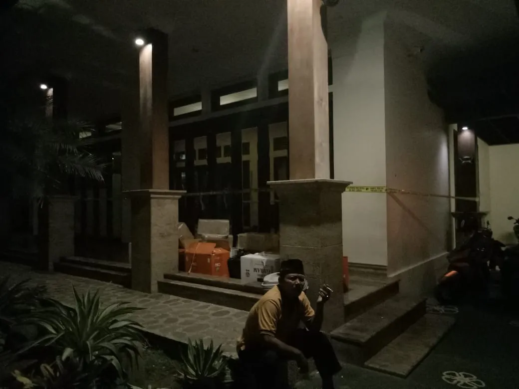 Akhirnya..! Tim Cobra Lumajang Police Line Rumah Gita Bos Amoeba Qnet Kediri