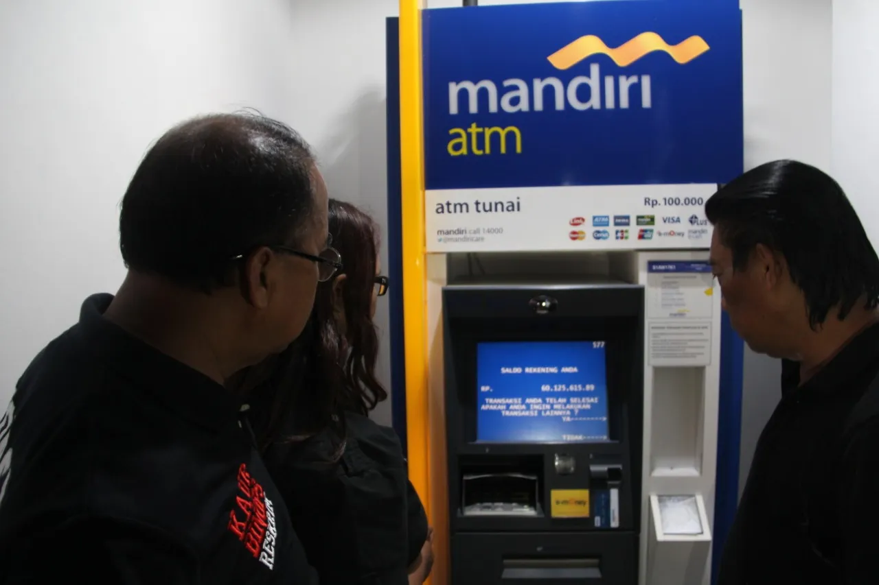 Tim Cobra Lumajang Lacak Rekening Admin Bos Gita Amoeba Qnet Kediri
