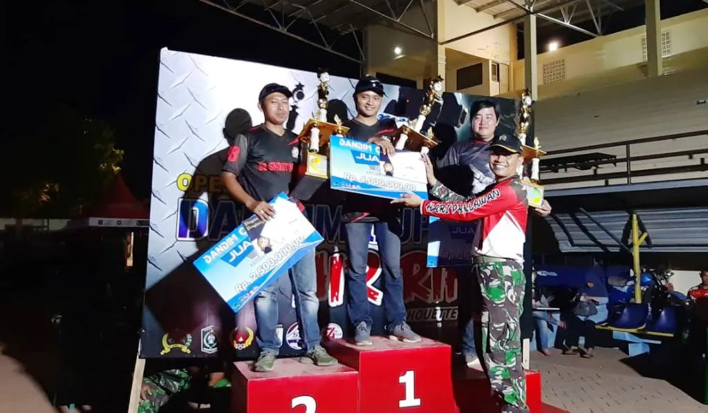 Lomba Menembak Dandim Cup 0821 Sukses Diikuti Peserta Luar Jawa