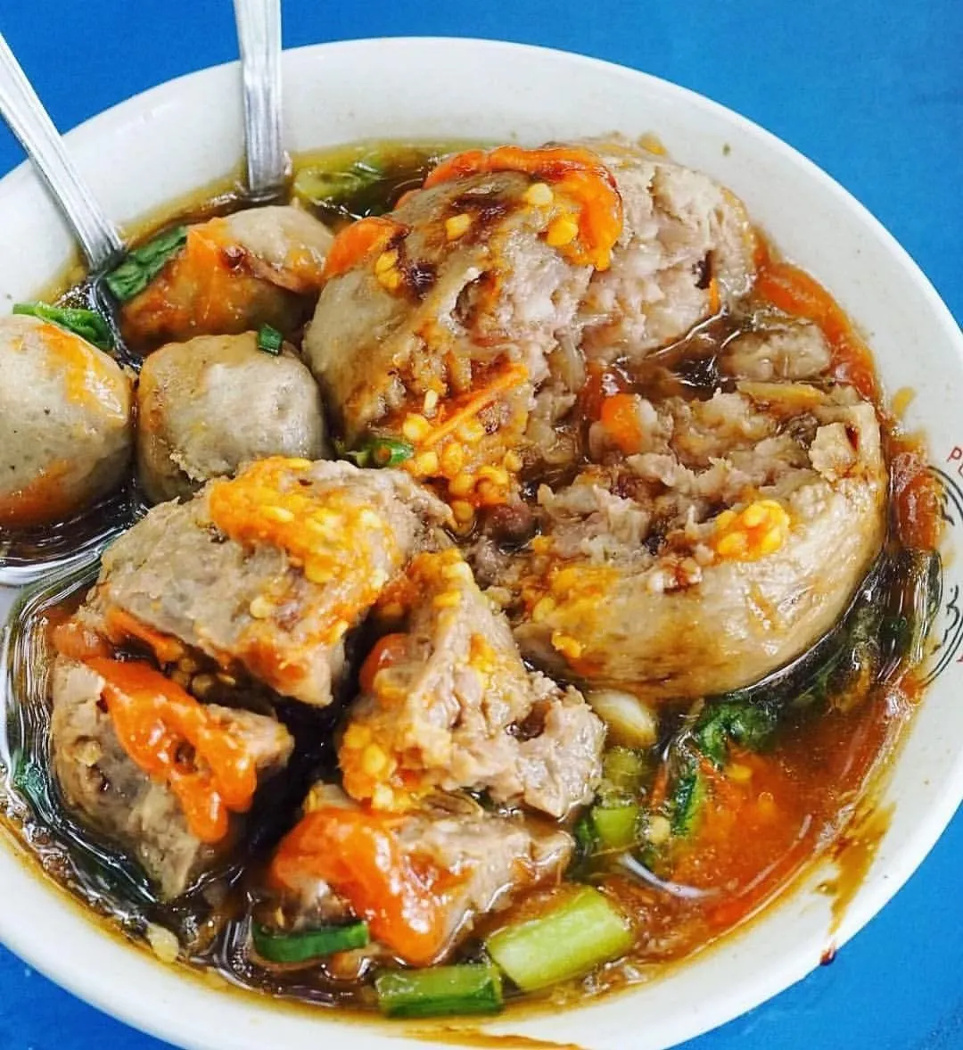 Lezatnya..! Bakso Barokah Karanganom Jadi Buruan Warga Lumajang