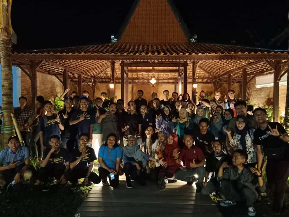 Ada Apa ? Komunitas Anak Lumajang Kumpul di Joglo Pendopo