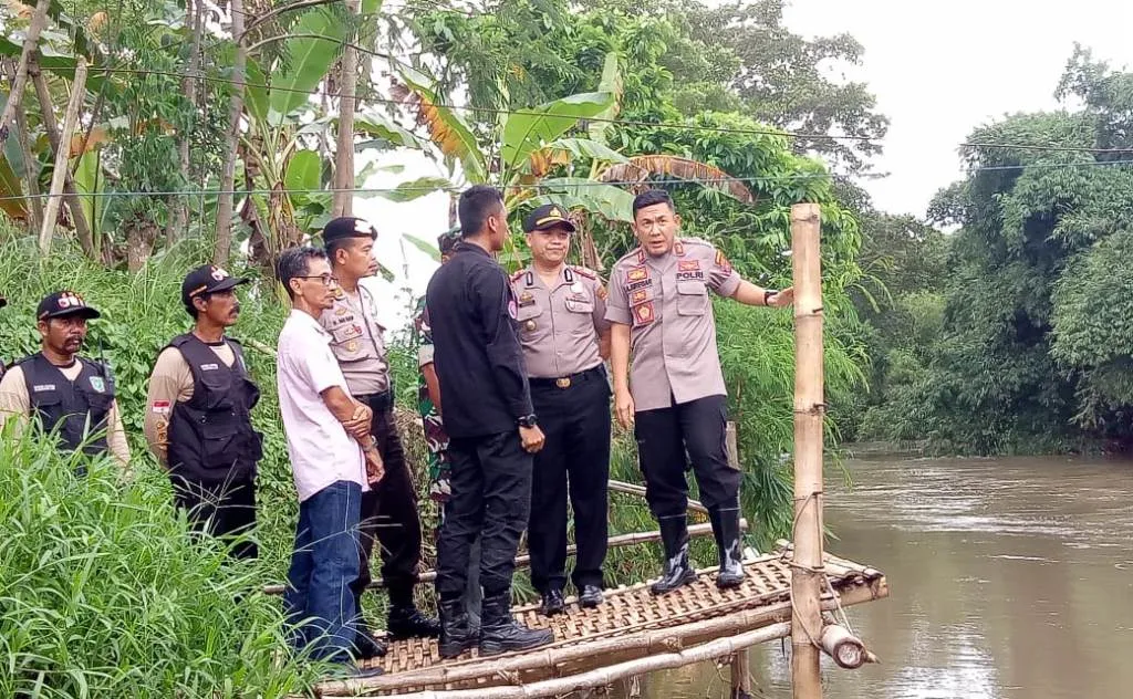 Kapolres Lumajang AKBP Adewira Instruksi Jajaran Siaga Bencana Banjir