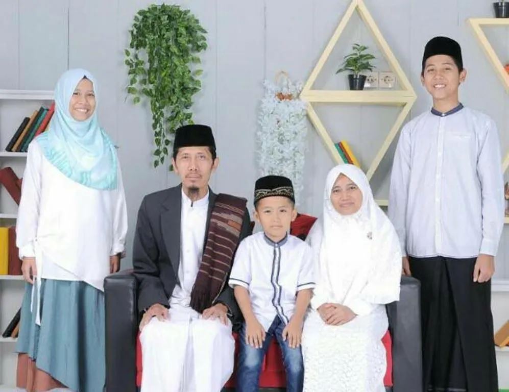 Strategi Membentuk Anak Sholeh Dan Sholehah
