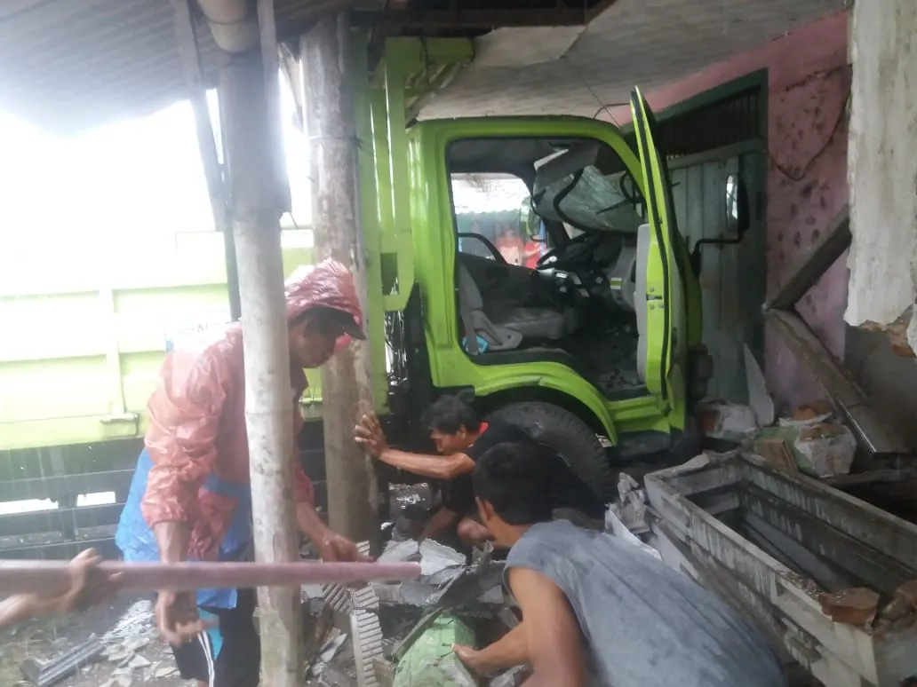 Ini Data Korban Kecelakaan Truk Fuso di Jalan Raya Klakah Lumajang