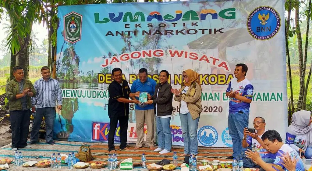 Penanggal Deklarasi Desa Bersih Narkoba Bersama BNNK Lumajang