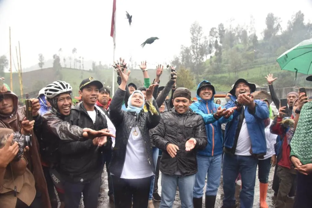 PBI Lumajang Lepasliarkan Puluhan Burung Endemik Semeru