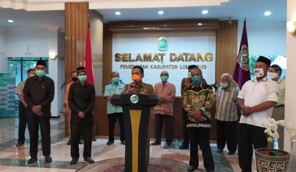 Cak Thoriq Siapkan Bantuan Paket Beras Dampak Corona di Lumajang