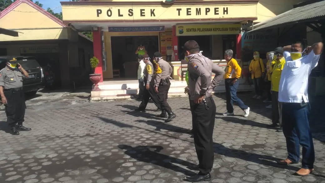 Polsek Tempeh Rutinkan Caring Bagi Anggotanya Sebelum Beraktifitas