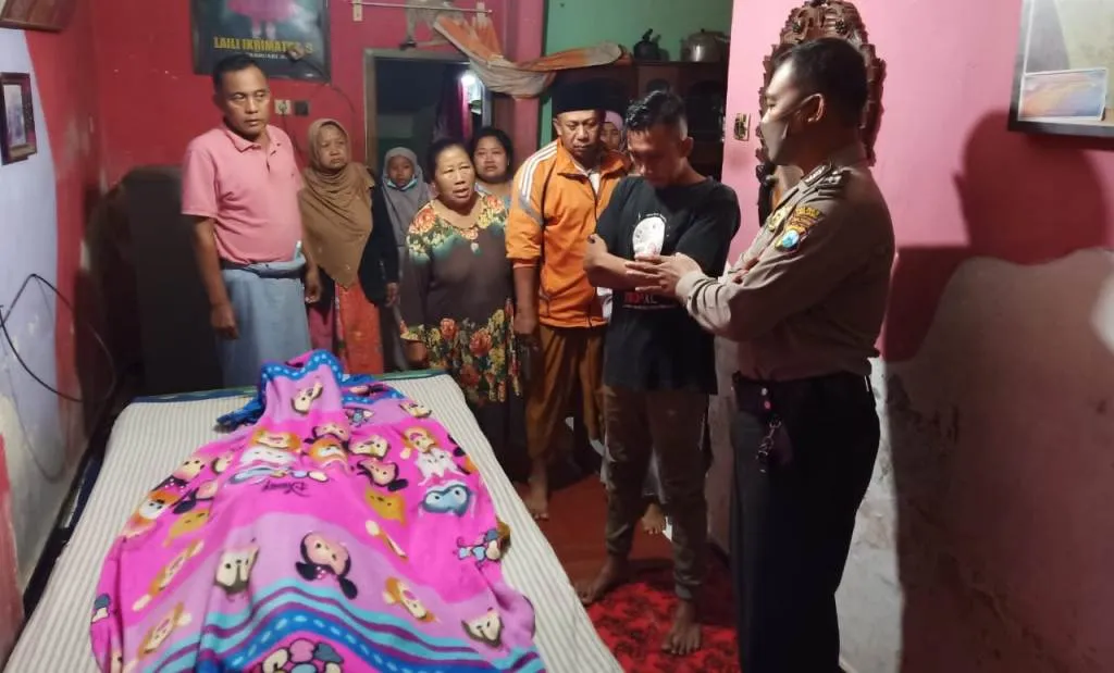 Seorang Kakek Ditemukan Meninggal di Pondok Bambu Desa Bades Lumajang