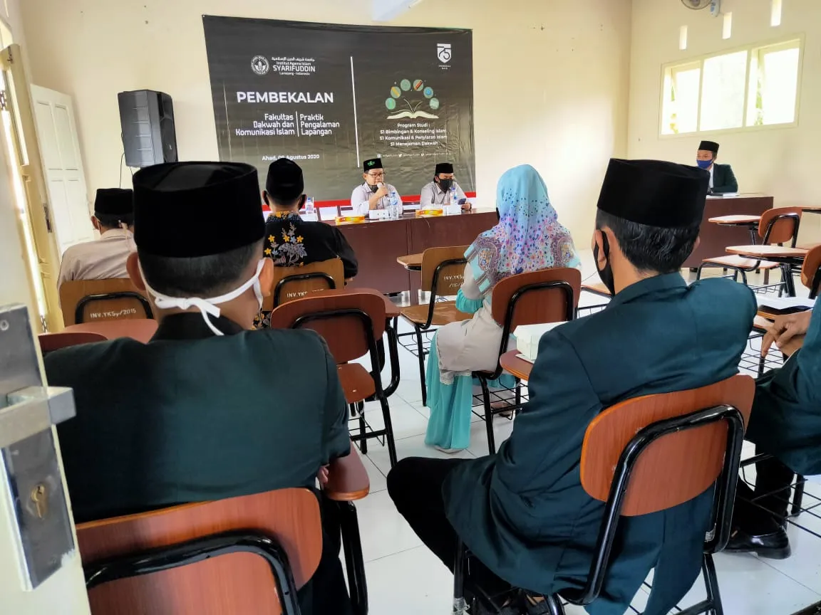 Puluhan Mahasiswa Fakultas Dakwah IAIS Lumajang Ikut Pembekalan PPL