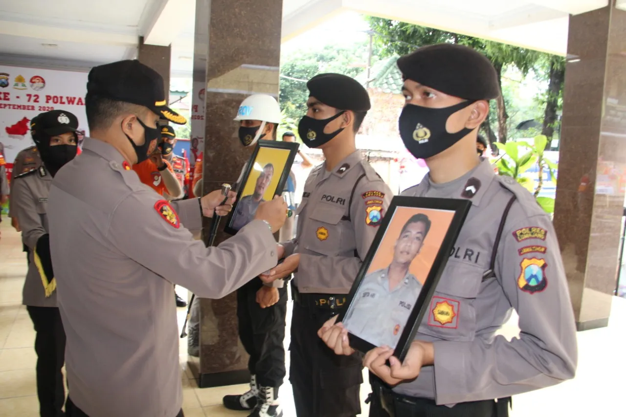 2 Anggota Polres Lumajang Dipecat Tidak Hormat