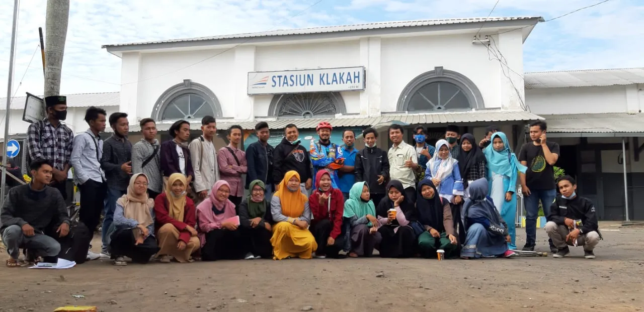 KPI IAI Syarifuddin Blusukan Gali Potensi Stasiun dan Pasar Klakah