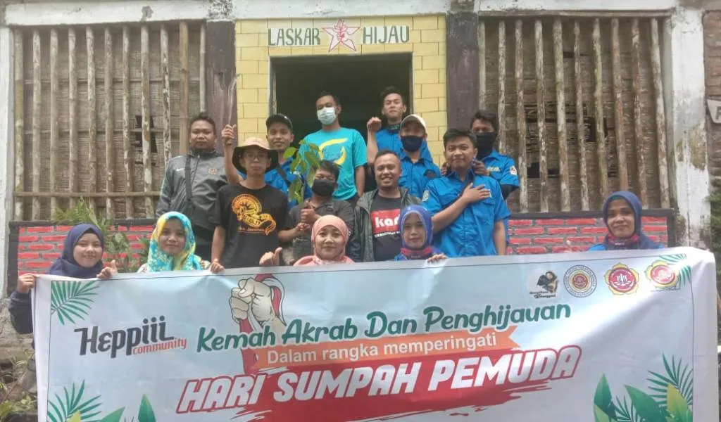 Komunitas Heppiii Community Lumajang Tanam Klengkeng dan Sawo