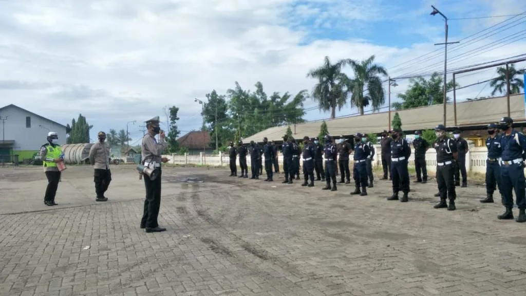 Sat Binmas Polres Lumajang Bina dan Latih Satpam PG Jatiroto