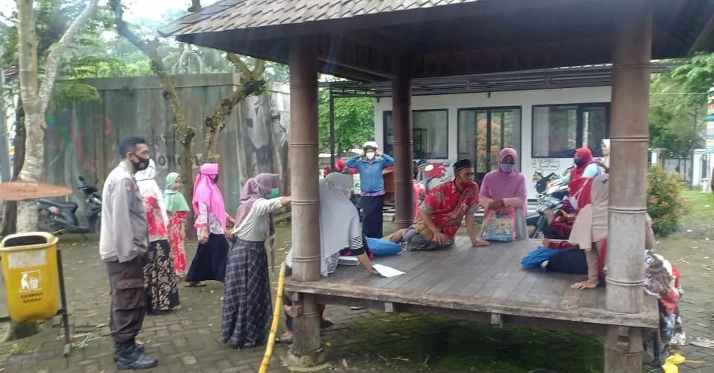Pengunjung Obyek Wisata Ranu Bedali Lumajang Dihimbau Bermasker