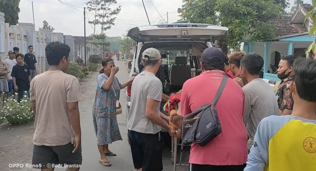 Cinlok Istri Orang, Pedagang Sayur Pasar Yosowilangun Lumajang Dibacok