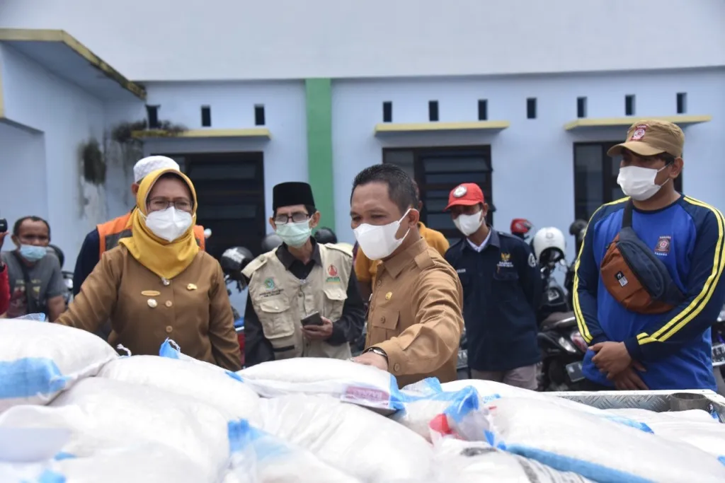 13 Ribu Peket Beras 5 Kg Disalurkan ke Warga Terdampak PPKM Lumajang