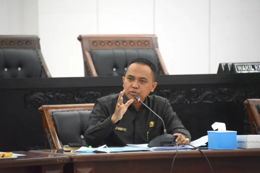 H. Akhmat ST : Kita Harus Duduk Bersama Bahas Dampak PPKM di Lumajang