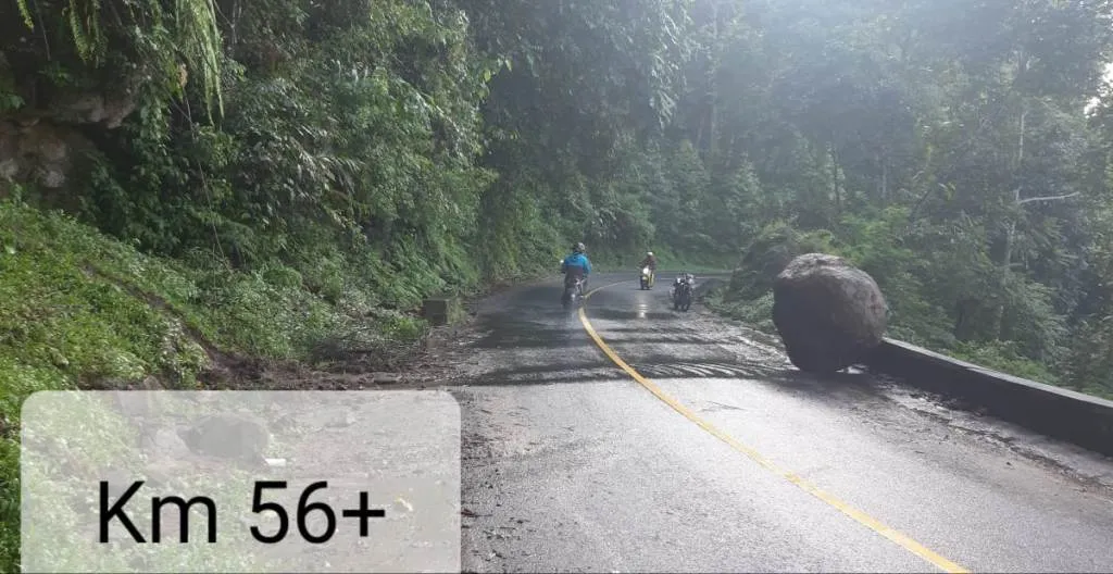 Tiga Titik Longsor Terjadi di Piket Nol Jalur Lumajang - Malang