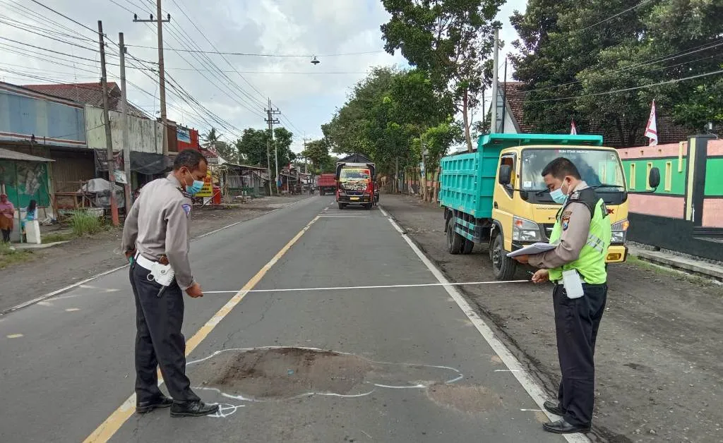 Ini Kronologi Laka Maut Tewaskan Mahasiswi Depan SMP Tempeh Lumajang