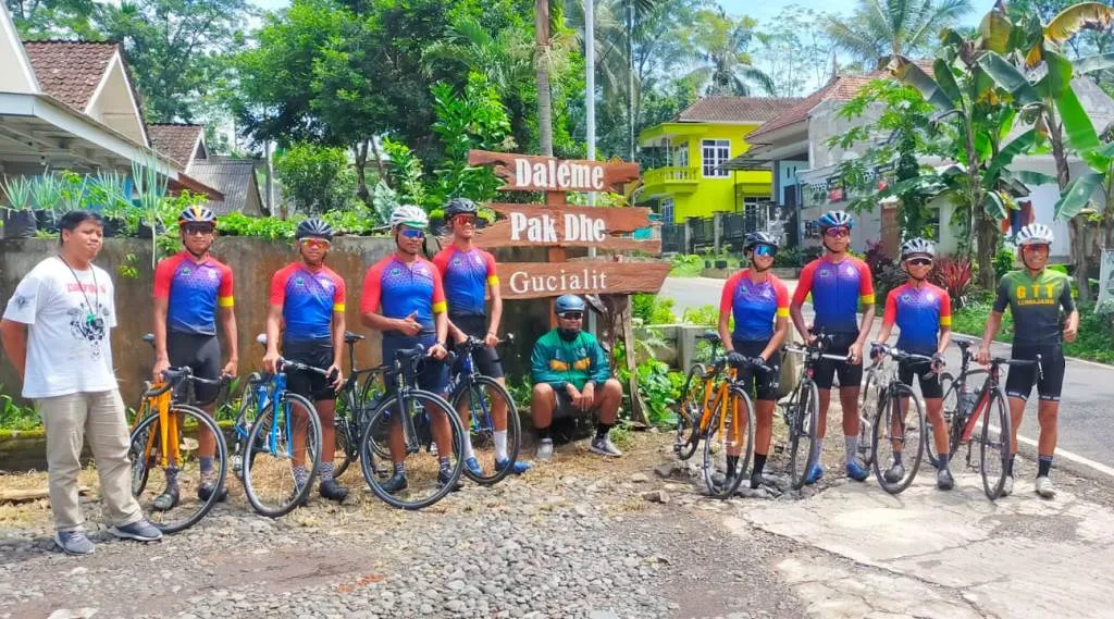 Atlet Sepeda Luar Kota Mulai Cek Rute Porprov Jatim di Lumajang