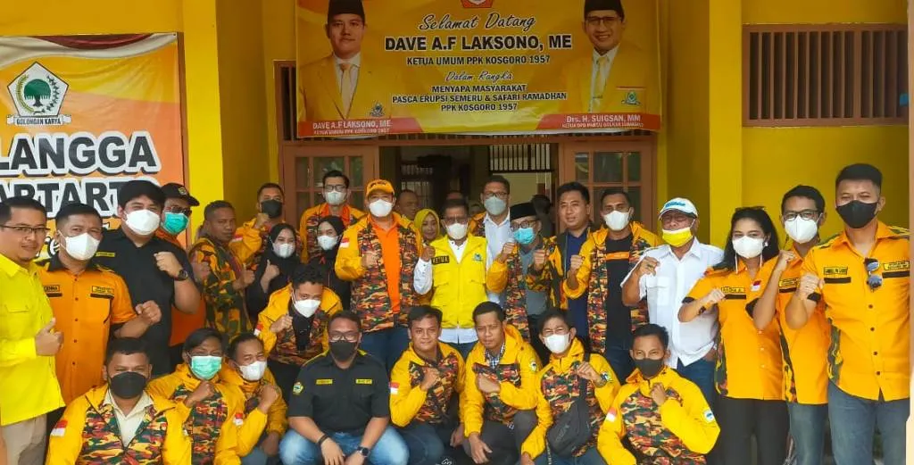 Ketum Kosgoro Dave Laksono Safari ke Lumajang Temui Penyintas Semeru