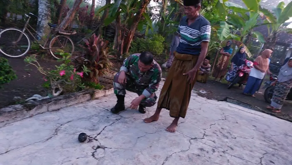 Duh.! Warga Wotgalih Lumajang Dilempar Bondet Orang Tak Dikenal