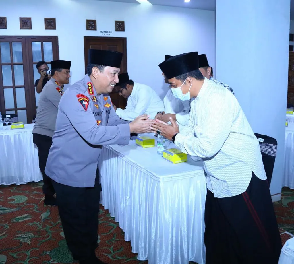 Dekan FDKI IAI Syarifuddin Bersama Kapolri di Magelang