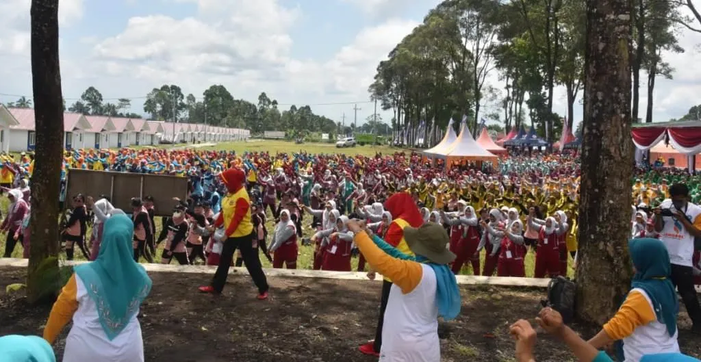 Ribuan Kader PPK dan Posyandu Lumajang Bersemangat di Jambore 2022