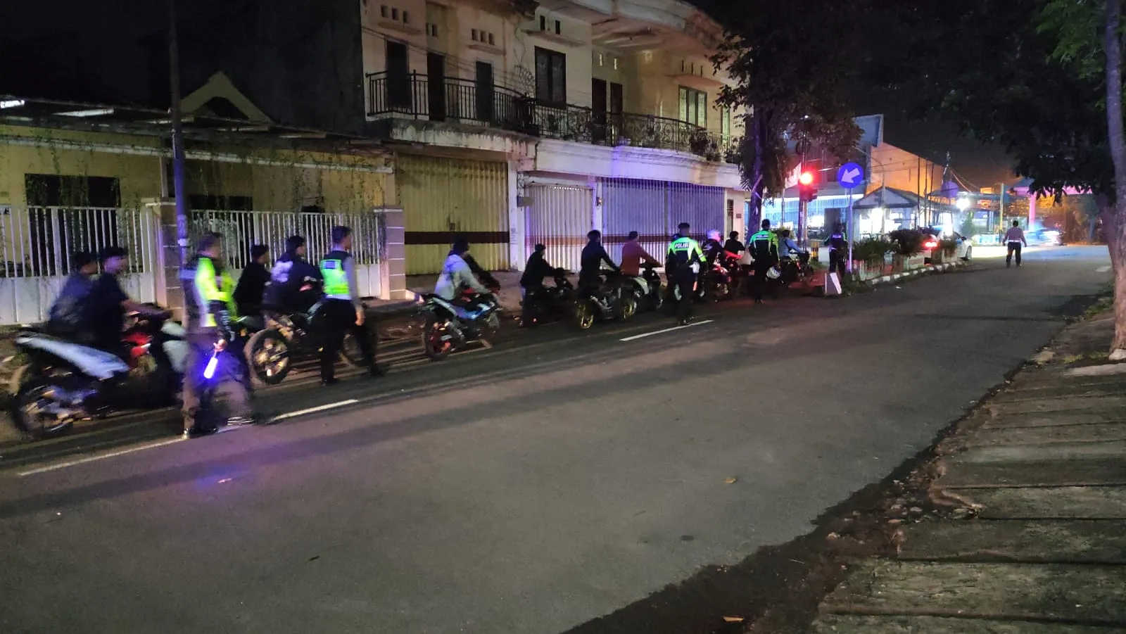 Alasan Para Remaja Menggemari Balap Liar, Saat Malam Minggu di Lumajang
