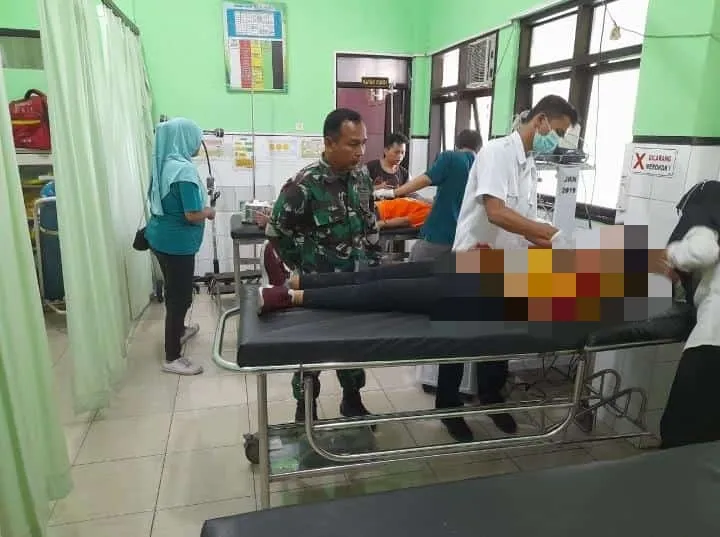 Warga Randuagung Lumajang Dibacok Hingga Berlumuran Darah