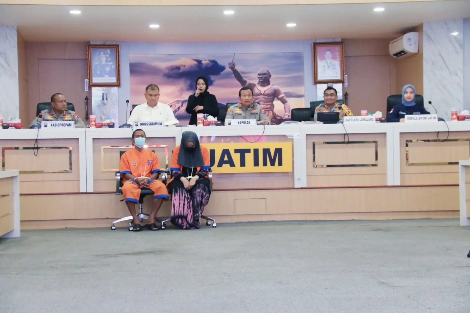 Polda Jatim Bongkar Sindikat Penyalur TKI Ilegal di Desa Kunir Lumajang