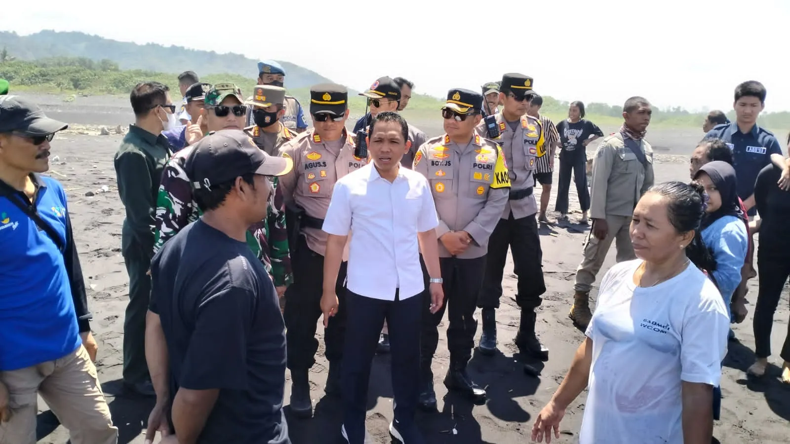 Lebaran 2023, Pantai Bambang Lumajang Sepi Ditinggalkan Pengunjung