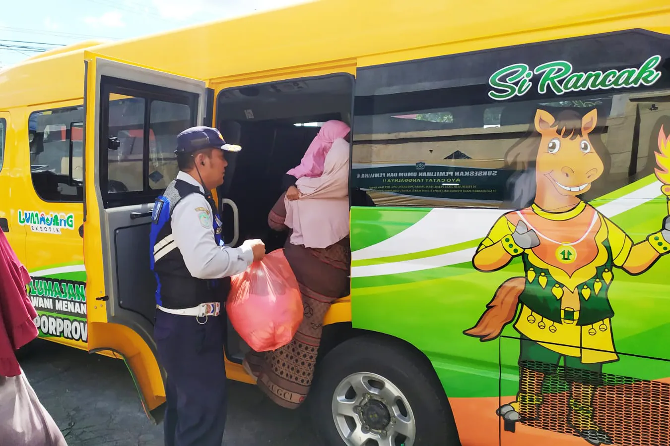 Sebagian Pengungsi Banjir Bandang Semeru Lumajang Mulai Pulang Rumah
